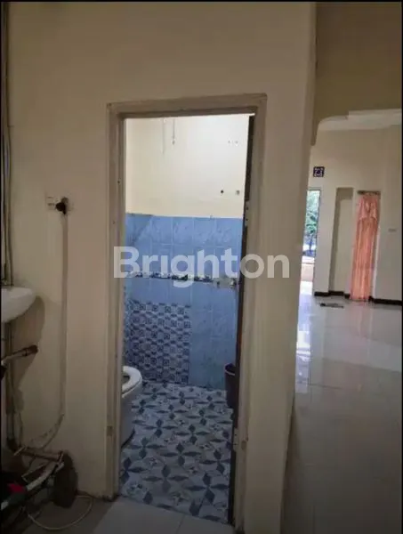 image DISEWAKAN RUMAH STRATEGIS SAMPING MALL CIPUTRA  CITRA RAYA (5)