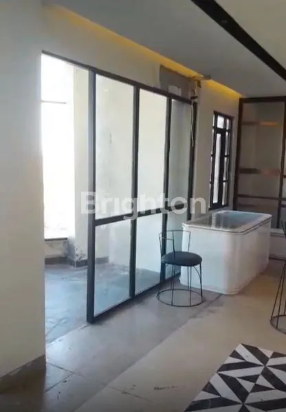 image RUKO BARU 3 LANTAI DI JANTUNG NYA RENON SIAP PAKAI (5)