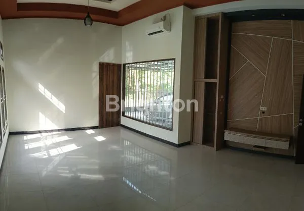 image RUMAH MEWAH 5 KAMAR DI SIDOMULYO TIMUR (3)