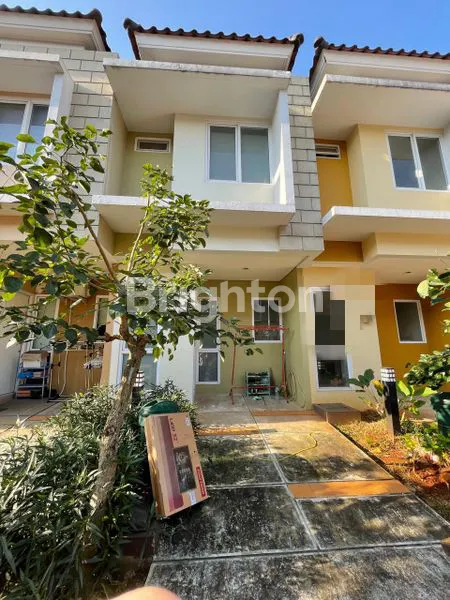 image RUMAH 2 LANTAI SIAP HUNI DI VIRGINIA VILLAGE SERPONG (1)