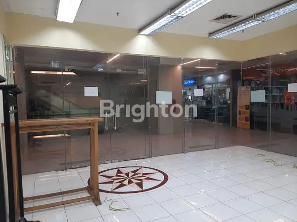 image KIOS DI POINS MALL, DEKAT ESCALATOR, 33 M² (2)