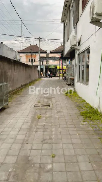 image RUMAH 2 LANTAI SIAP HUNI DI DENPASAR UTARA (4)