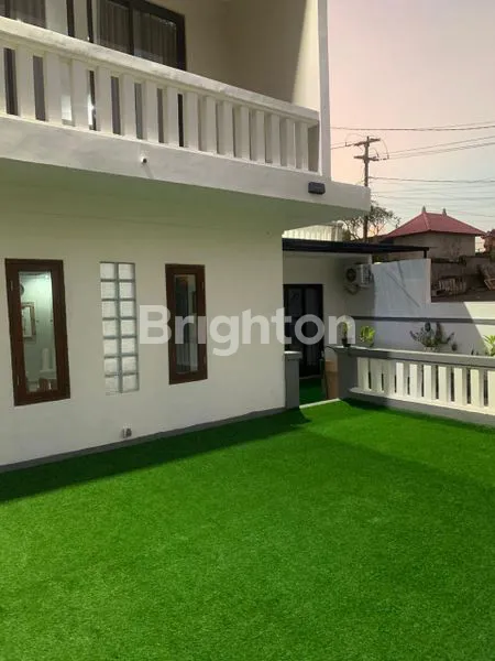 image RUMAH SEMI VILLA DENGAN 3 KAMAR TIDUR DI UNGASAN (3)