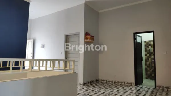 image RUMAH 2 LANTAI 5 KAMAR TIDUR DI RENON DENPASAR (3)