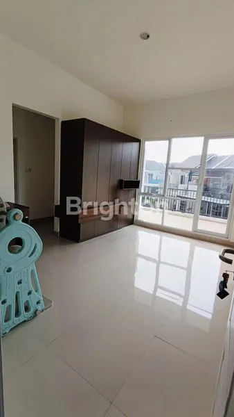 image RUMAH 2 LANTAI SEMI FURNISHED DI ARYANA KARAWACI (4)