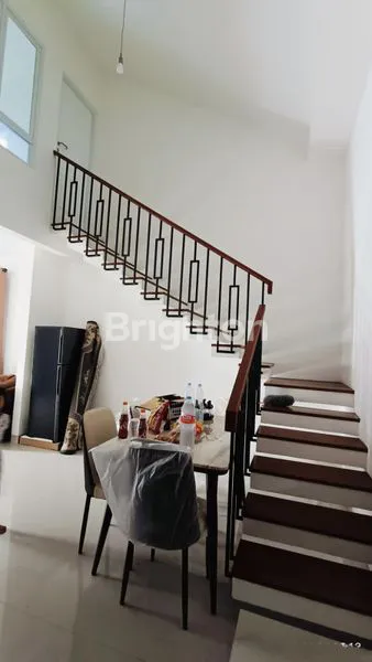 image RUMAH 2 LANTAI SEMI FURNISHED DI ARYANA KARAWACI (6)