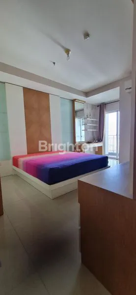 image CONDOMINIUM BAYWALK MENGHADAP KE LAUT (3)