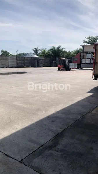 image GUDANG PREMIUM FOOD GRADE LOADING DOCK PANAM PEKANBARU (8)