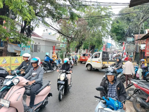 image 2 KIOS GANDENG DI DI JALAN RAYA JATIKRAMAT, JATIASIH, KOTA BEKASI, SHM, LT:30M, LB: 30M, LOKASI STRATEGIS DI PINGGIR JALAN RAYA DAN  BEBAS BANJIR (3)
