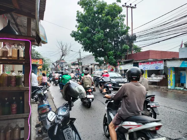 image 2 KIOS GANDENG DI DI JALAN RAYA JATIKRAMAT, JATIASIH, KOTA BEKASI, SHM, LT:30M, LB: 30M, LOKASI STRATEGIS DI PINGGIR JALAN RAYA DAN  BEBAS BANJIR (4)