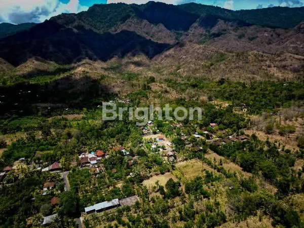 image TANAH STRATEGIS 12 ARE + BANGUNAN WALET | VIEW ALAM | SANGGALANGIT, SINGARAJA (1)