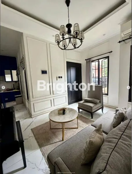 image RUMAH MEWAH AMERICAN CLASSIC DI JAGAKARSA JAKSEL (4)