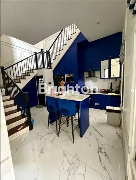 image RUMAH MEWAH AMERICAN CLASSIC DI JAGAKARSA JAKSEL (2)