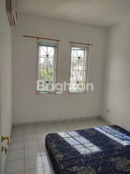 image RUMAH 3 KT DI LEGENDA WISATA  CIBUBUR (4)