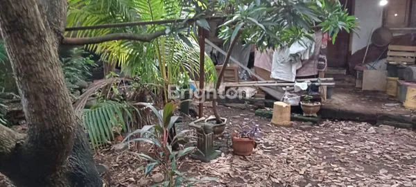 image DIJUAL RUMAH TUA HITUNG TANAH + BONUS 2 KIOS AKTIF - LOKASI STRATEGIS MAMPANG PRAPATAN  JAKARTA SELATAN (6)