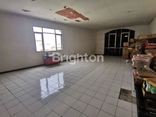 image COCOK KANTOR, KLINIK, RETAIL PREMIUM HINGGA FLAGSHIP STORE — 4 RUKO JEJER DI KAWASAN KOMERSIAL JL. GALUNGGUNG, MALANG (6)