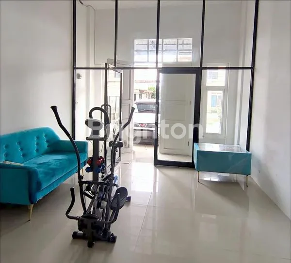 image RUKO HOOK/SUDUT KOMPLEK GRAND SEVILLA JL.EKA WARNI MEDAN JOHOR SIAP HUNI (4)