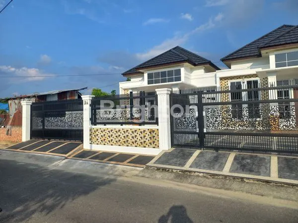 image RUMAH KEREN POSISI PATEN \UD83D\UDC4D\UD83D\UDC4D\UD83D\UDC4D (2)