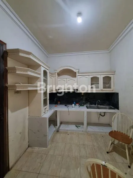 image RUMAH MEDITERANIAN MANYAR ROW 3 MOBIL* *DEKAT DARI RAYA_* (3)