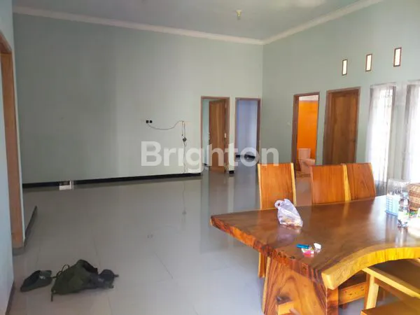 image GUEST HOUSE DEKAT PINTU TOL PRAMBANAN JOGJA (3)