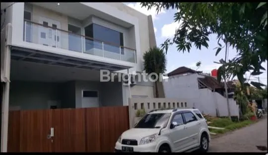 image VILLA 2 LANTAI FULL FURNISHED DI TAMAN BARUNA JIMBARAN (1)