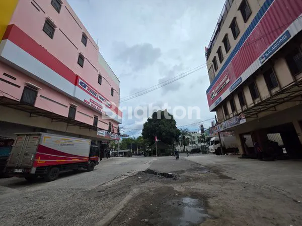 image GEDUNG HOOK STRATEGIS, SEWA FLEKSIBEL, LOKASI PREMIUM (1)