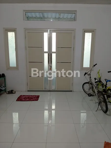 image DIJUAL RUMAH 1 LANTAI POSISI HOOK DI WIGUNA (2)