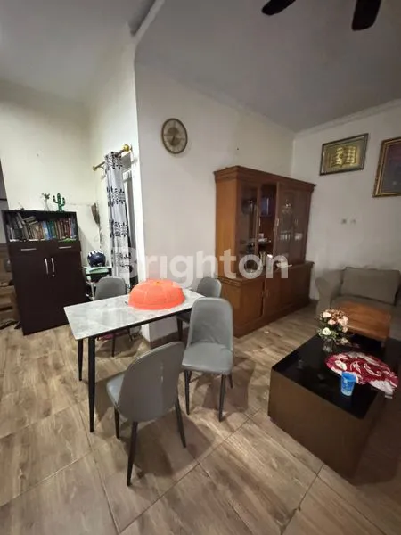 image HUNIAN STRATEGIS 3 LANTAI, DEKAT TOL & LRT DEPOK (4)