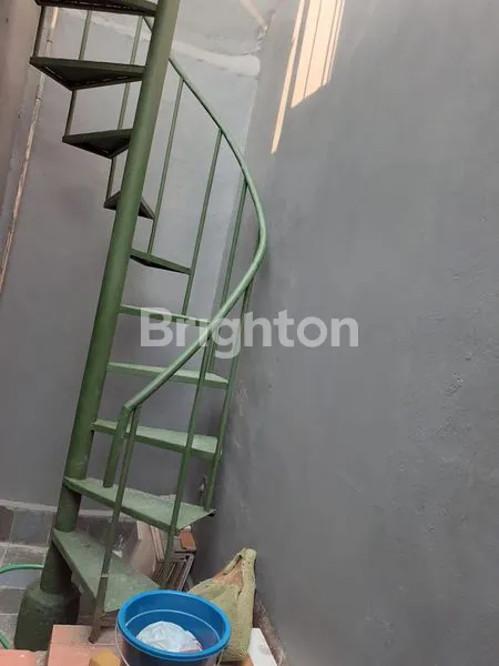 image RUMAH 2 LANTAI KEBON BARU TEBET JAKARTA SELATAN STRATEGIS BEBAS BANJIR MURAH TERJANGKAU (5)