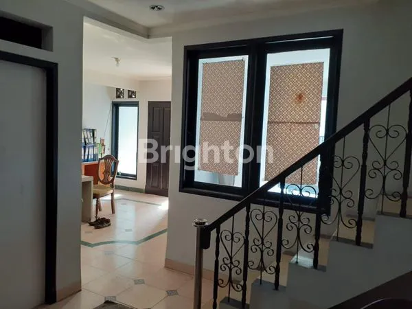 image RUMAH 2 LANTAI KEBON BARU TEBET JAKARTA SELATAN STRATEGIS BEBAS BANJIR MURAH TERJANGKAU (7)