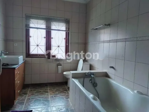 image RUMAH PREMIUM DI UBUNG KAJA DENPASAR DEKAT CITRALAND & CARGO (6)