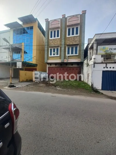 image DIJUAL RUMAH 4KT, LT LUAS 176M², LOKASI STRATEGIS MEDAN (2)