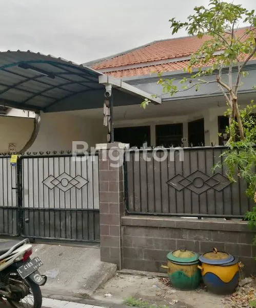 image RUMAH LOKASI STRATEGIS COCOK UNTUK TEMPAT TINGGAL  DEKAT NGINDEN GUBENG KERTAJAYA DHARMAWANGSA JEMURSARI MANYAR DINOYO (1)