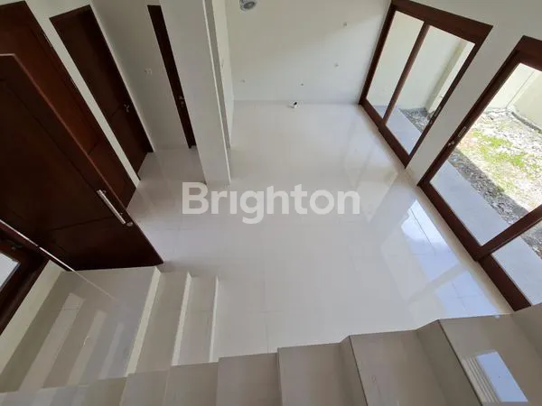 image RUMAH 2 LANTAI 3KT DI SUWUNG DEKAT BALI GALERIA (8)