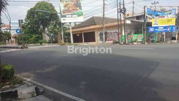 image HUNIAN & USAHA DI JL. PANDANARAN BOYOLALI (1)