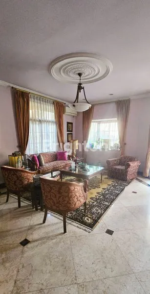 image RUMAH BESAR 3 LANTAI – TANJUNG BARAT INDAH, JAKARTA SELATAN (2)
