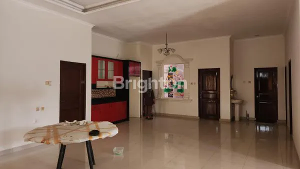 image DIJUAL CEPAT RUMAH CANTIK DAN STRATEGIS (6)