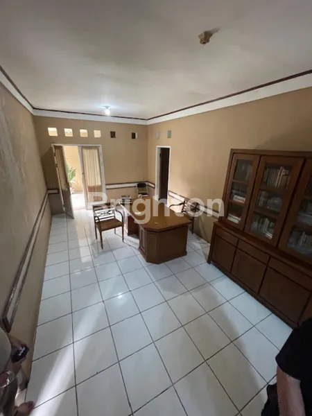 image SANGAT STRATEGIS .. WORTHED !!! MURAH !!! RUMAH/BANGUNAN PINGGIR JALAN UTAMA (4 JALUR) (5)