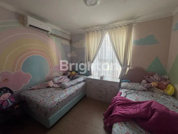 image DI JUAL RUMAH TIGA LANTAI DI DALAM CLUSTER SETOE VILLAGE CIPAYUNG JAKARTA TIMUR  (3)