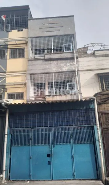 RUKO 3.5 LANTAI SIAP HUNI JALAN KEADILAN TAMAN SARI COCOK UNTUK USAHA