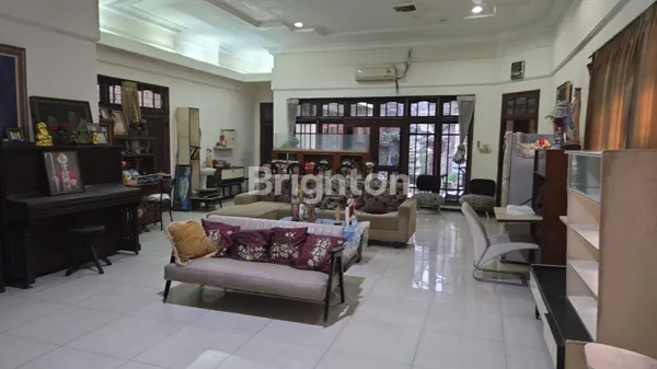 image RUMAH DEKAT PUSAT KOTA FULL FURNISH DAN SIAP HUNI DI TUNGGORONO (1)
