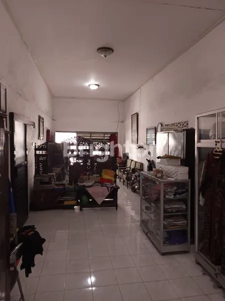image DIJUAL RUMAH BANGUNAN LAMA LOKASI STRATEGIS PINGGIR JALAN UTAMA PUSPOWARNO SEMARANG (6)