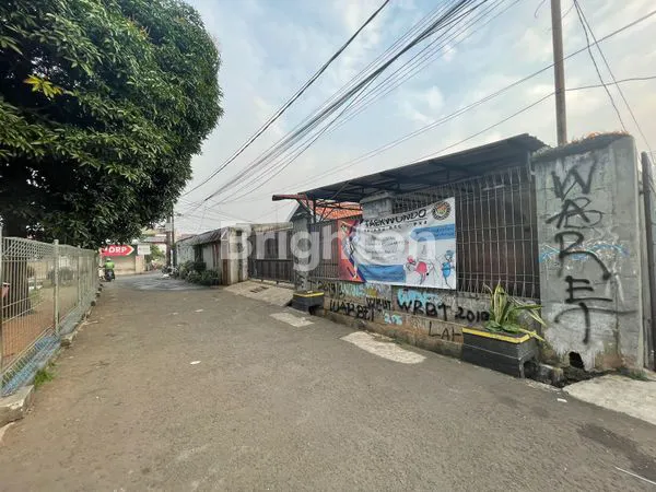 image RUMAH STRATEGIS LT 300M² DI PONDOK KELAPA SELATAN (3)