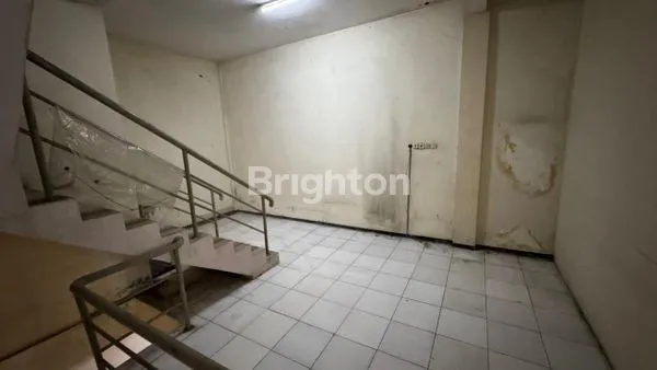 image MURAH!!! RUKO 3,5LANTAI AREA GEDANGAN, SIDOARJO\N (4)