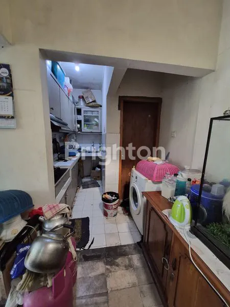 image RUMAH 2,5 LANTAI DI EMERALD TERRACE BINTARO  (5)