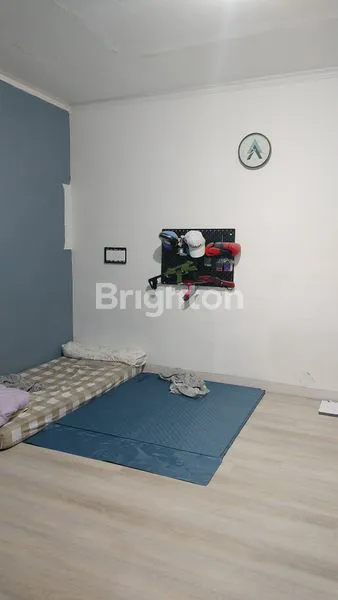 image RUMAH 2,5 LANTAI DI DALAM CLUSTER YANG NYAMAN DAN ASRI KOTA WISATA CIBUBUR , GUNUNG PUTRI, BOGOR,JAWA BARAT  (4)