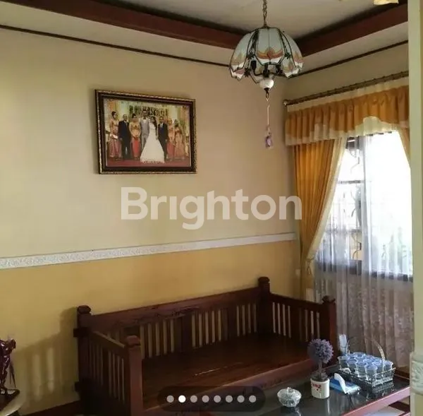 image DIJUAL RUMAH LOKASI SANGAT STRATEGIS, JAUH DARI KEBISINGAN  (2)