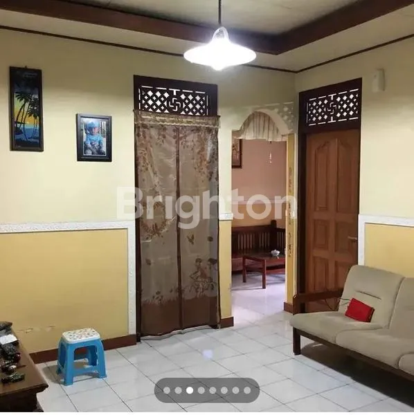 image DIJUAL RUMAH LOKASI SANGAT STRATEGIS, JAUH DARI KEBISINGAN  (1)