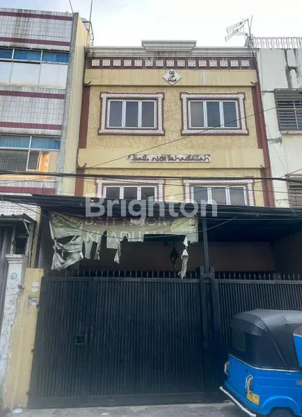 image HUNIAN BISNIS DI KEBON JERUK, 3,5 LANTAI, SANGAT COCOK UNTUK USAHA DAN TINGGAL (2)