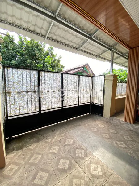 image DIJUAL RUMAH LUAS HOOK DI JATIASIH – DALAM KOMPLEK TNI AU KEBANTENAN INDAH BONUS KONTRAKAN & 2 KIOS | ANTI BANJIR | LOKASI STRATEGIS (2)